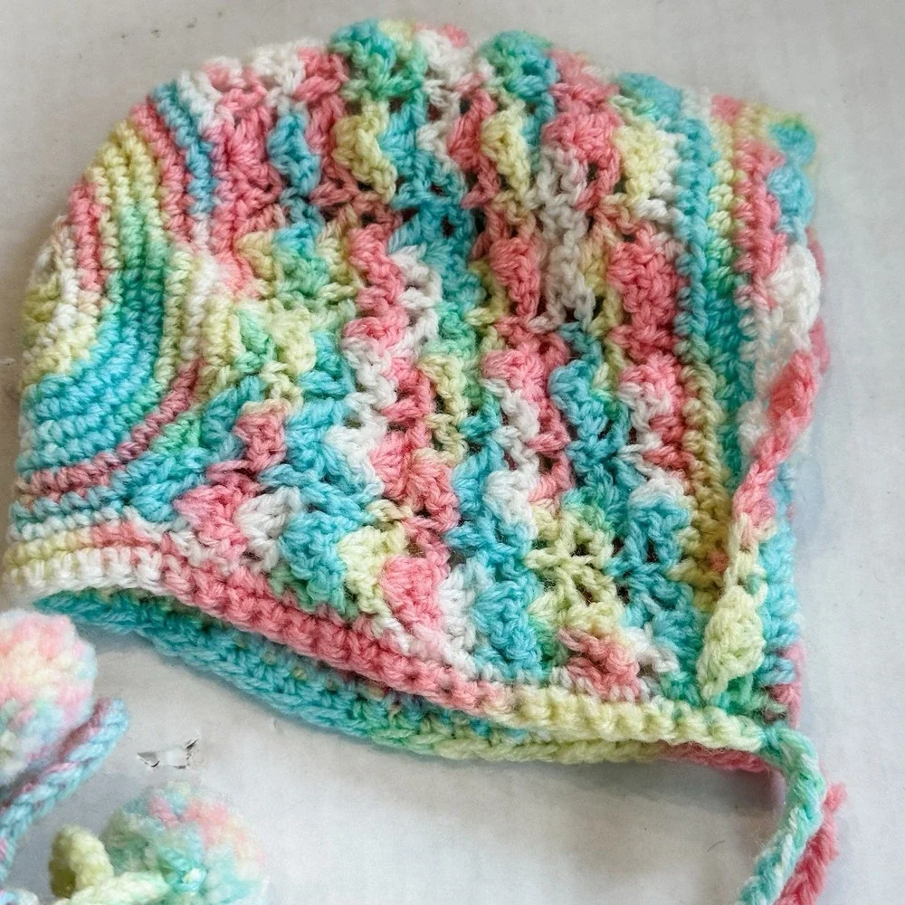 Vintage Crochet Rainbow‎ Bonnet & Booties 6-12 Mos - Picture 3 of 10